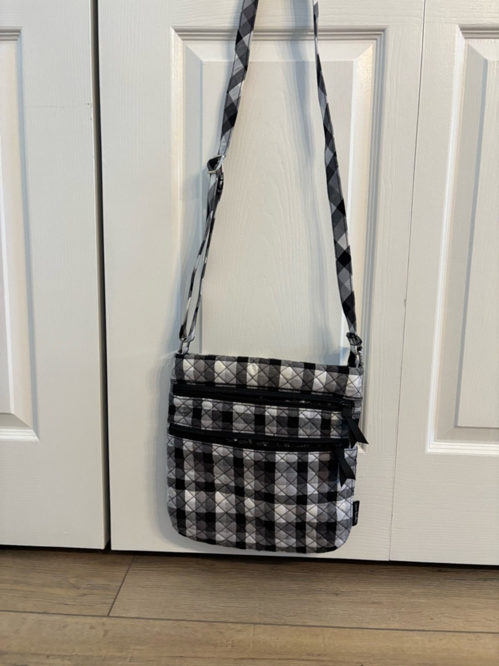 Vera Bradley-Black & Gray & White Plaid Crossbody Shoulder Bag - Triple Zip